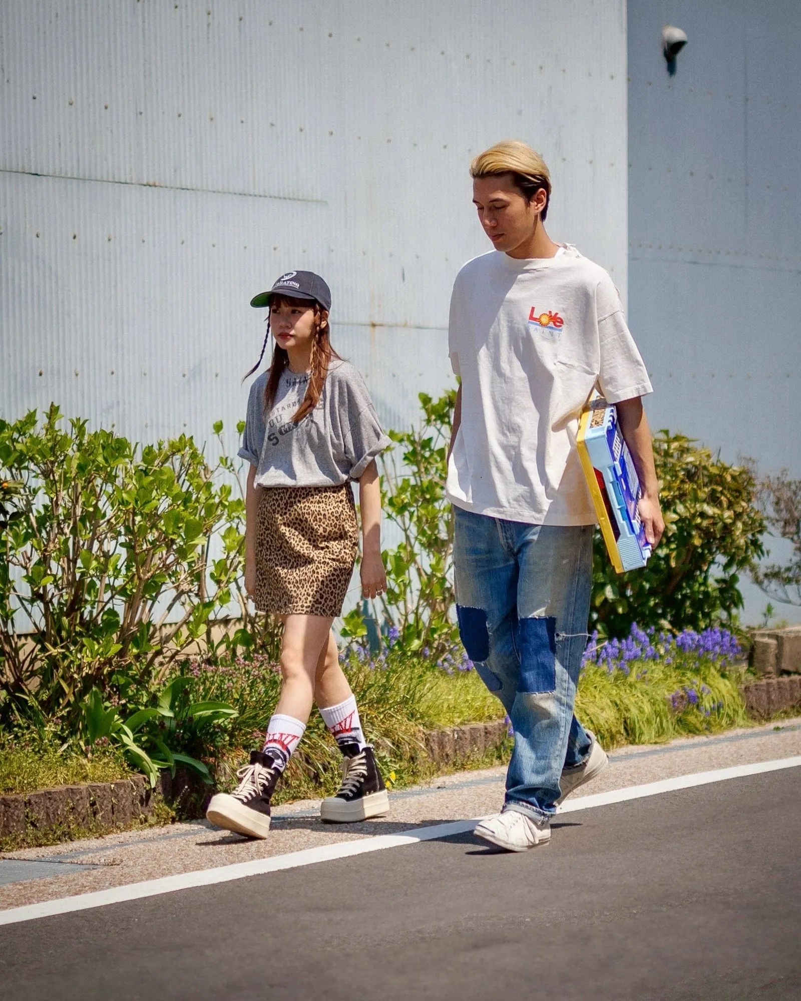 SAINT Mxxxxxx 25SS LOVE_SS TEE/WHT LOVE little sun destroyed washed distressed short sleeves off-white S-XL rainbow OE yarn original version consistent tube woven side seam fabric re-washed distressed craftsmanship of cut and damaged holes hand-made graffiti splashed ink original consistent main mark/wash mark/little angel anti-counterfeiting mark